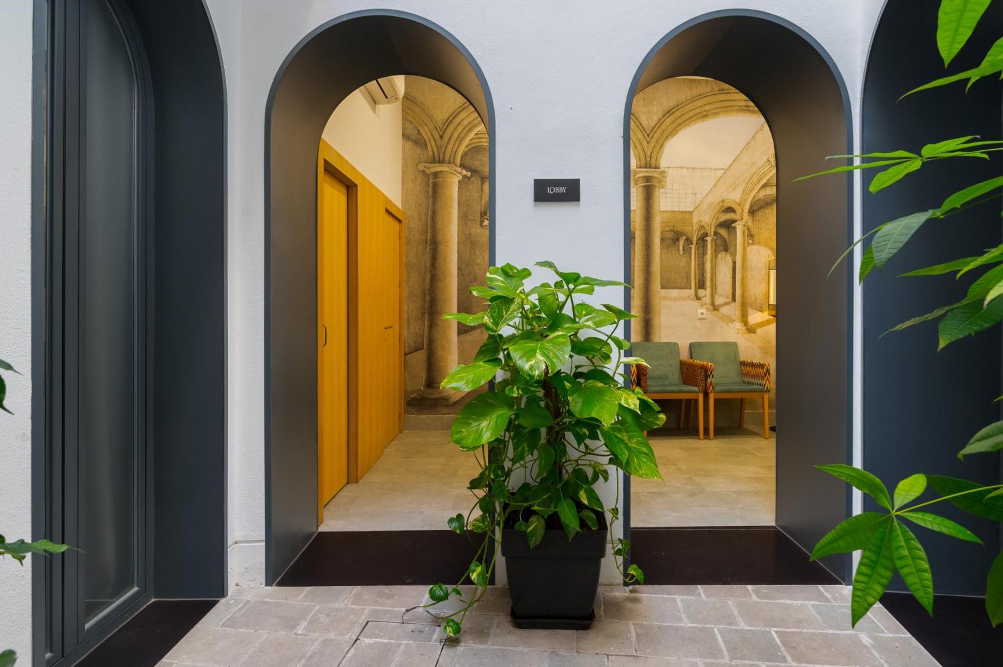 Posada De Los Venerables Sevilla Exteriör bild